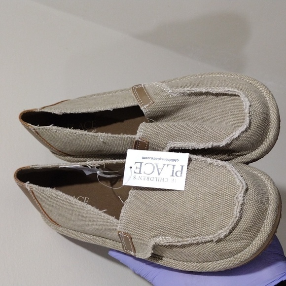 The Children's place Youth Boy - Size 3 Slip-on Shoes Tan & Brown, With Velcro - Picture 8 of 8